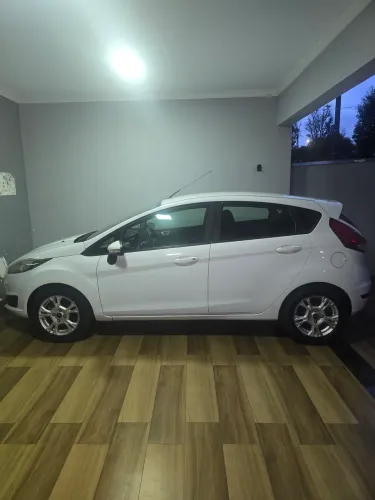 Ford Fiesta SE 1.6 16V Flex 5P 2017