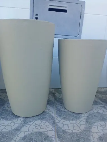 Vasos rústico de cimento 