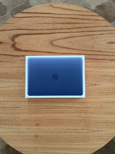 Macbook Neo 256GB (LACRADO) INDIGO