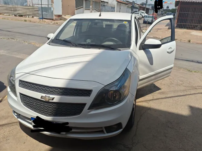 Chevrolet Agile LTZ 1.4 MPFI 8V Flexpower 5P 2013