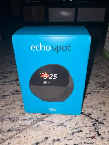 Alexa echo spot preta