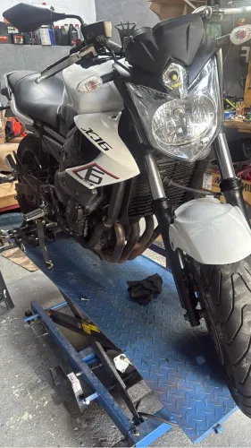 Yamaha Xj6