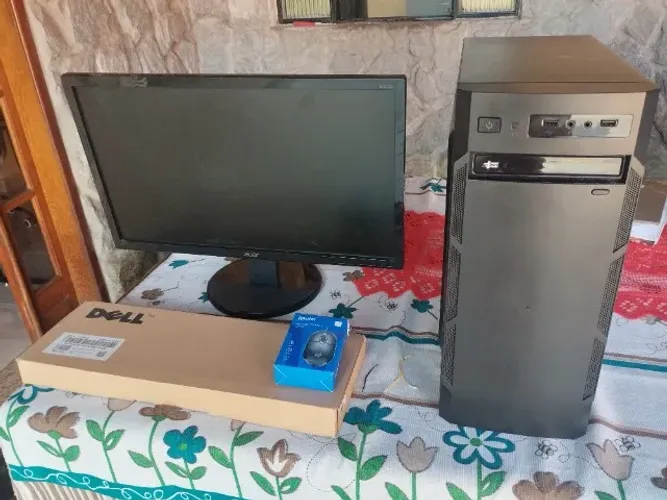 Computador Usado (Completo Monitor, Mouse ,Telhado)