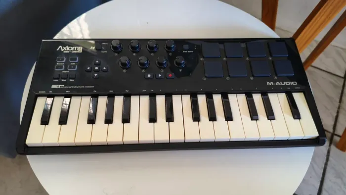 Mini Controlador M Audio Axiom Air 32
