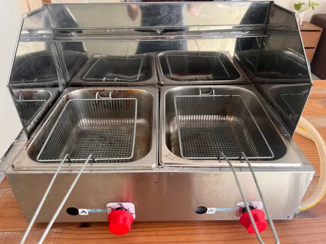 Fritadeira Industrial Cefaz FPC-02 Inox 10L Aço GLP 2 Cestos