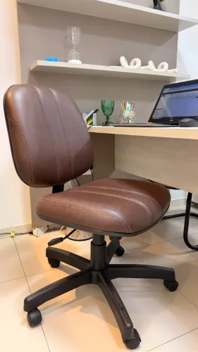 Cadeiras para escritório clínica recepção