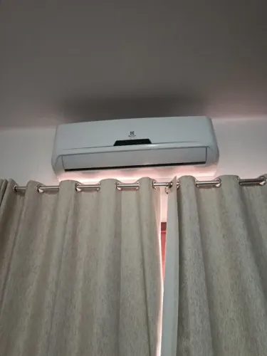 Ar Condicionado Split Electrolux EcoTurbo 22.000 BTUs + Controle (Gela Tudo!)