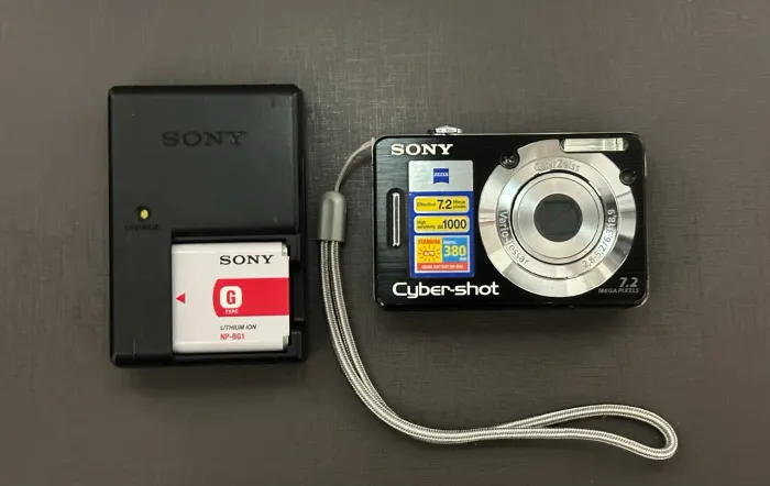 Sony Cyber Shot DSC W55 7.2MP - Câmera digital vintage