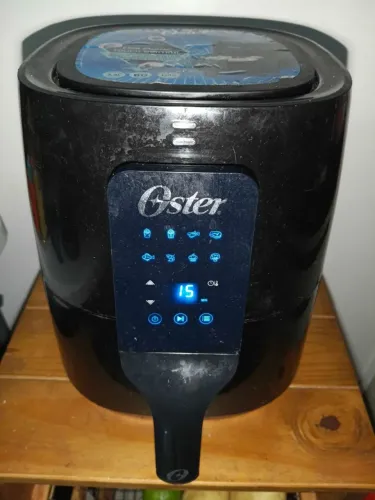 Air Fryer , 220v, 1300w, Oster, usado