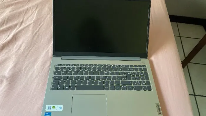 Notebook Lenovo ( novo)