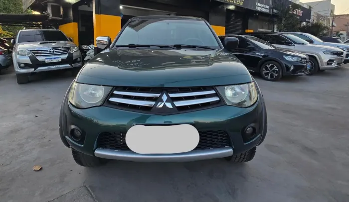 Mitsubishi L200 Triton GLS 3.2 CD TB Int.diesel MEC 2016