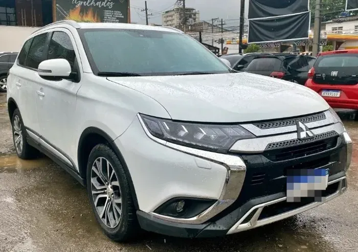 Mitsubishi Outlander Comfort 2.0 16V Aut. 2018