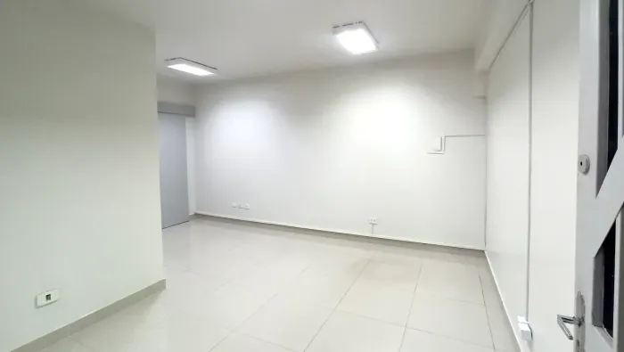 Escritório para aluguel possui 35 metros quadrados com 1 quarto em Centro - Campo Grande -