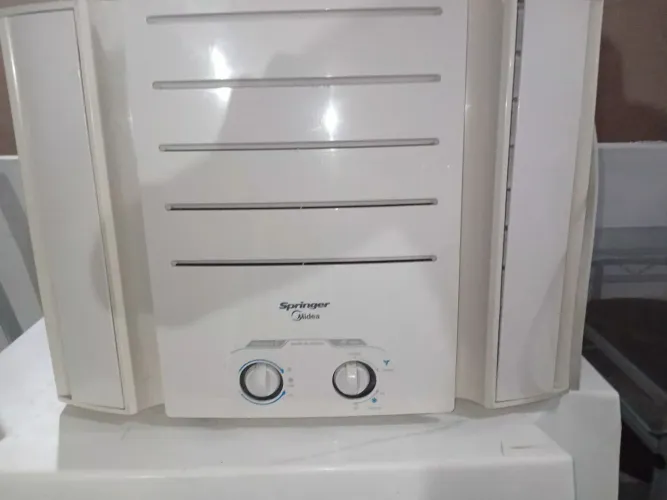 Ar condicionado springer 7500 de janela 