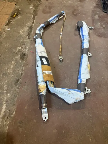 Cortina airbag lado esquerdo Fiat Toro
