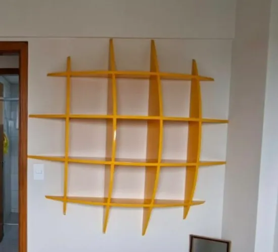 Doação: Estante de parede Painel decorativo