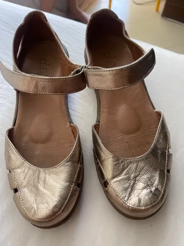 Sapato linha COMFORT em couro 