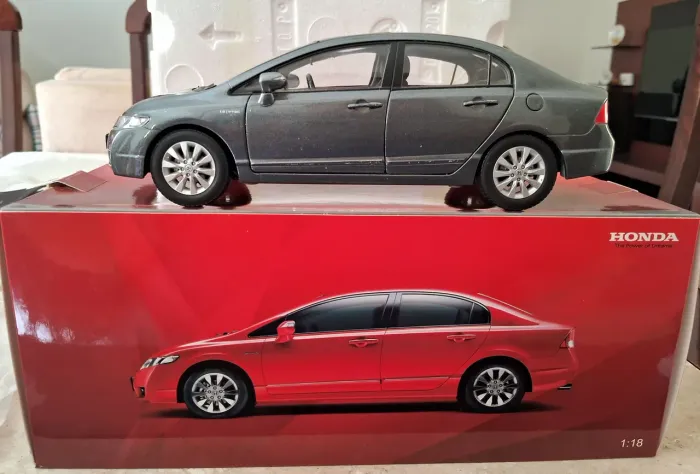 Miniatura Honda Civic Cinza escala 1.18