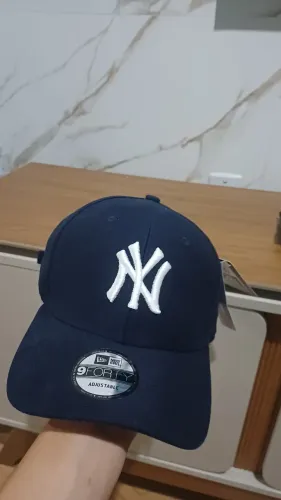 Boné nunca usado