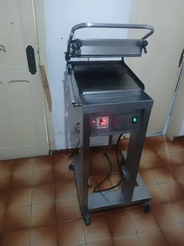 Chapeira Mult- Grill Bacon Profissional 220v