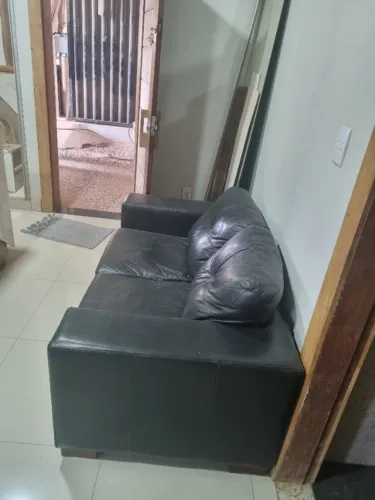 Sofá de couro