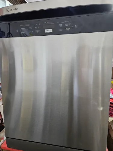 Lava loucas 14 servicos electrolux NOVA COM APENAS DETALHES EXTERNOS 