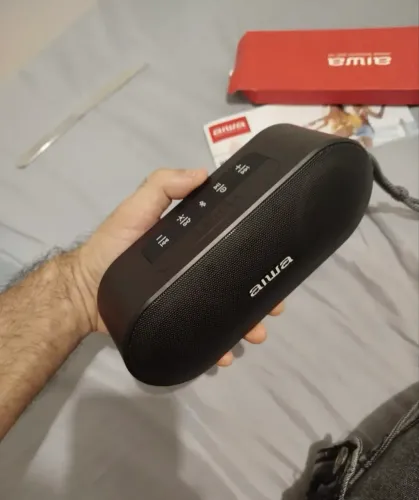 Caixa de som portátil aiwa