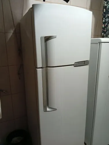 Geladeira Brastemp fross free voltagem 110 valor 750 reais com entrega