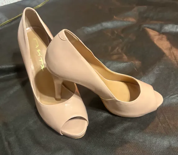 Sapato plataforma cor Creme - Nunca Usado