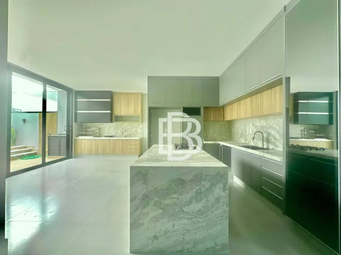 Casa com 3 dormitórios à venda, 200 m² por R$ 1.960.000,00 - Residencial Evidências - Inda