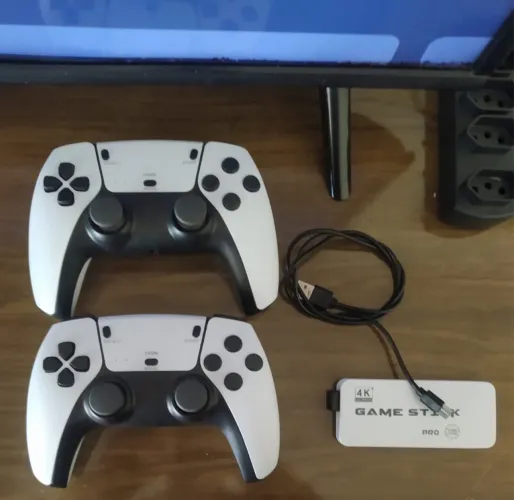 Game Stick Pro 4K + 2 Controles Sem Fio