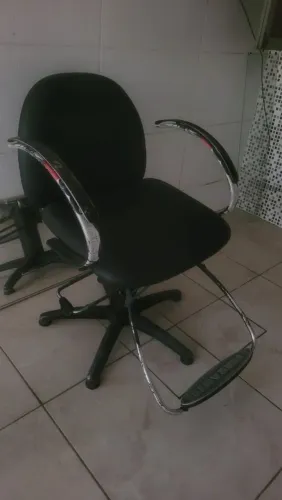 CADEIRA DE BARBEIRO
