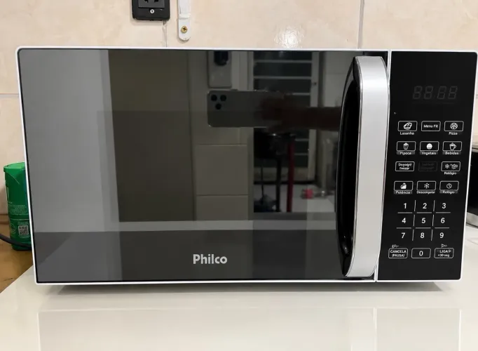 Micro-ondas Philco 20L 127V | Pouco Uso
