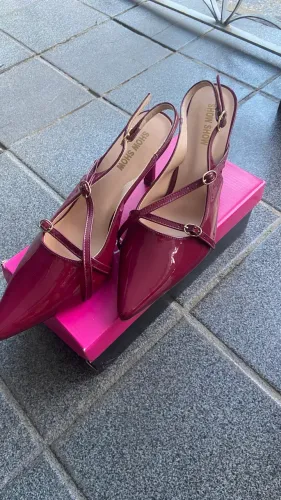 Sapato feminino scarpin social slingback bico fino e salto fino