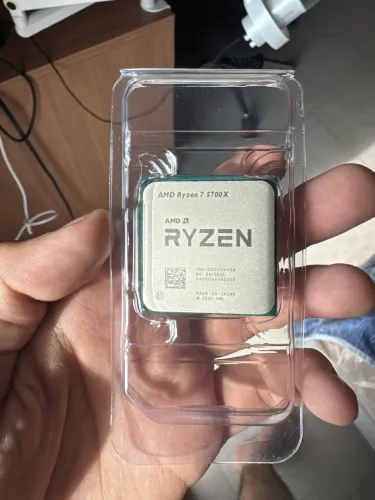 Ryzen 7 5700x