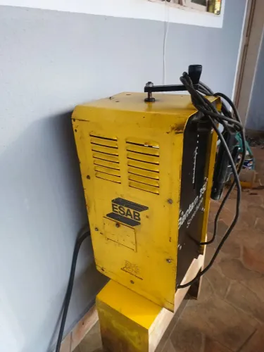 Máquina de solda esab bantan serralheiro 250A 