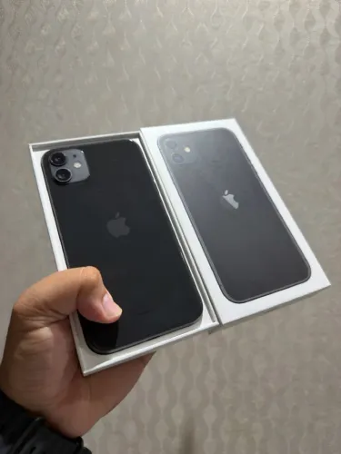 ? iPhone 11 64GB