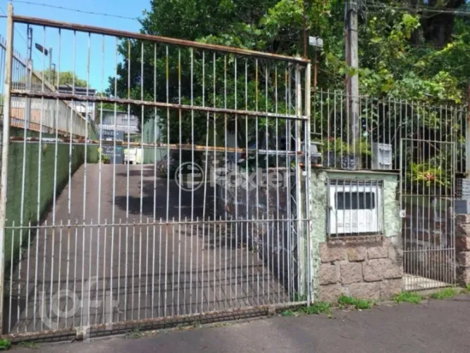 Casa à venda Avenida Saturnino de Brito, Vila Jardim - Porto Alegre