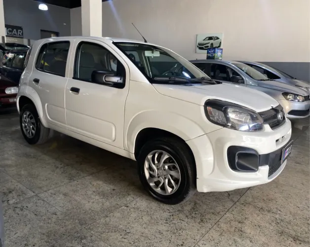 Fiat Uno Attractive 1.0 EVO Fire Flex 8V 5P 2021