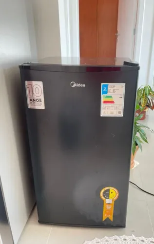 Frigobar Midia 93 LT black edition