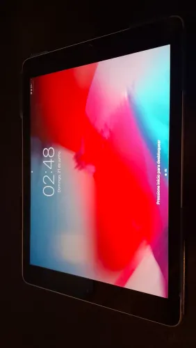 iPad 6ª Geração Apple 9,7? Impecável + Capa e Carregador Original