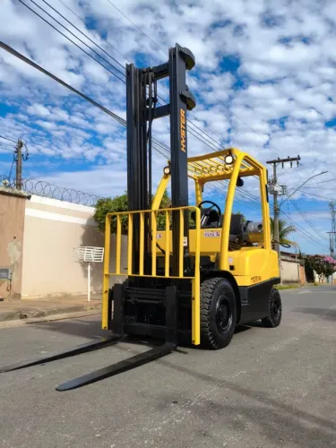 Empilhadeira Hyster 50FT GLP 2.5T