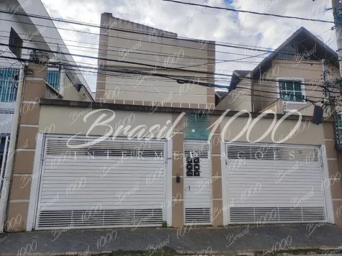 Casa em condomínio localizada na Penha de França SP