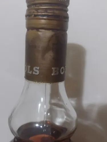 Antiga garrafa comemorativa da destilaria bols (bailarina)