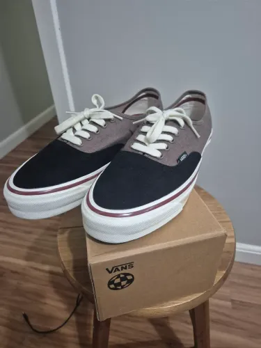 Vans Authentic 41