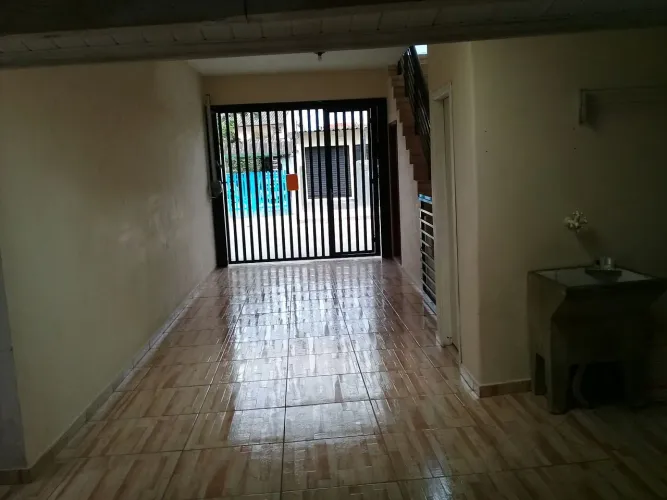 Aluga-se casa em matinhos/caioba. #Por diaria#