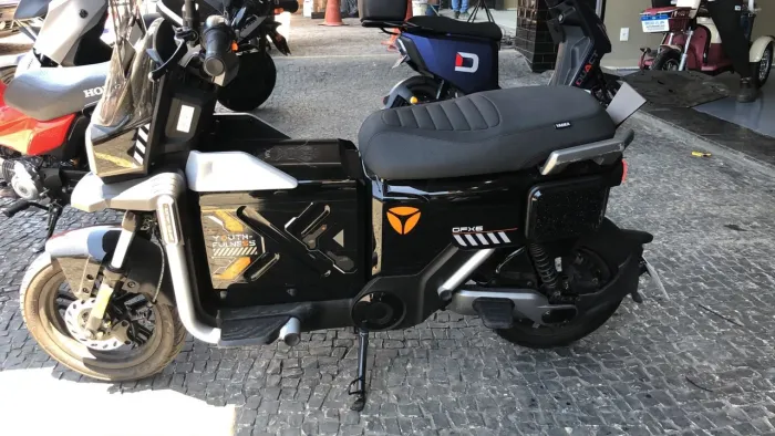 Yadea GFX6. Melhor moto elétrica da categoria. Não paga IPVA nem precisa de carteira