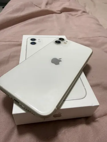 iPhone 11 branco 128g
