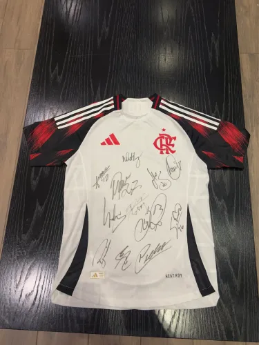 CAMISA FLAMENGO AUTOGRAFADA 2026