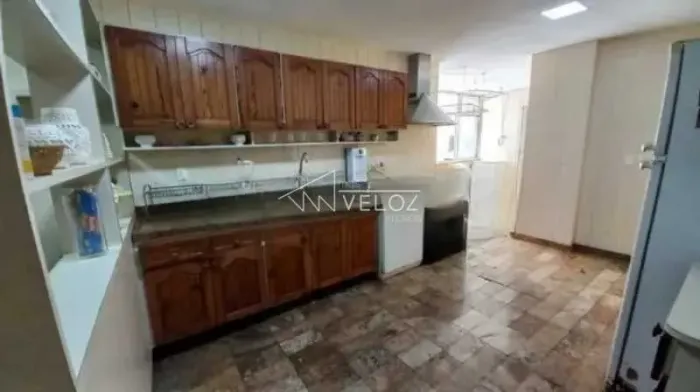 Apartamento : Padrão / Residencial / Catete